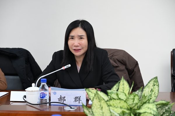 郝群校长.JPG